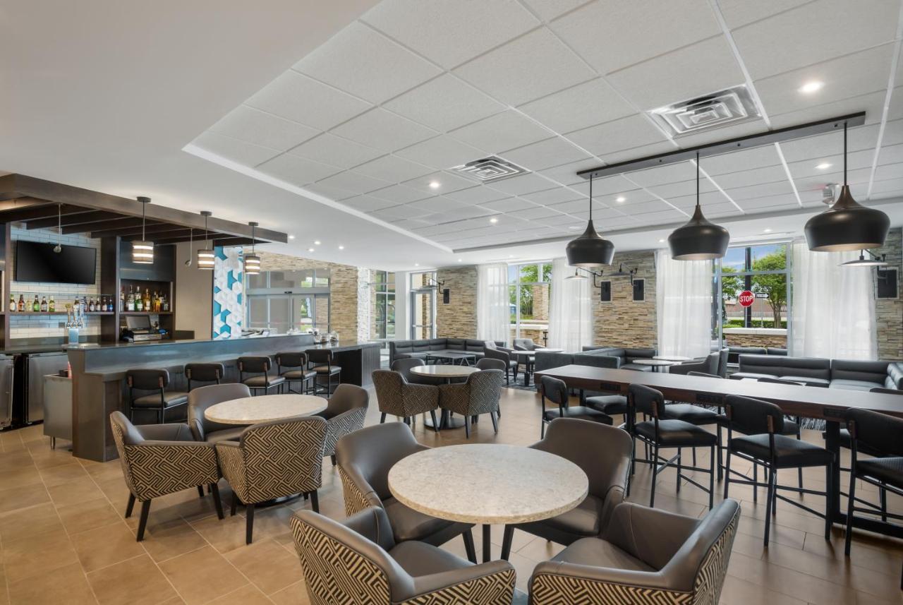 Hyatt Place Hampton Convention Center Exteriér fotografie
